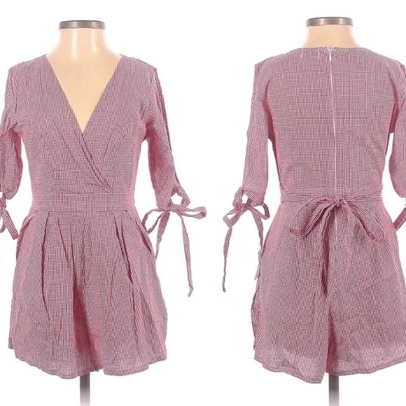 seek the label Pants - Seek the Label Red Gingham Half Tie Sleeve Romper V Neck Wrap Small